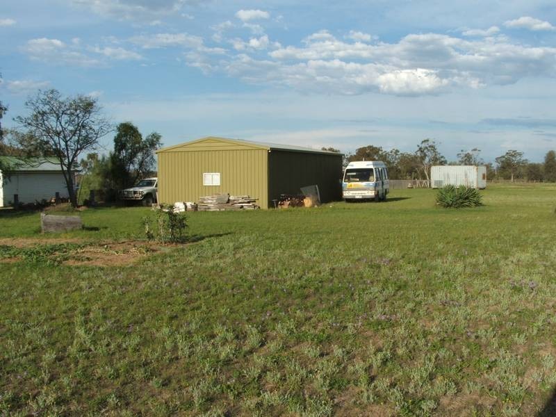 8 Girle St, Yelarbon QLD 4388