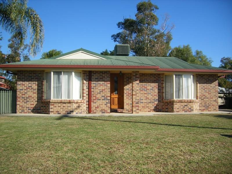 14 Kurrajong Cr, Goondiwindi QLD 4390