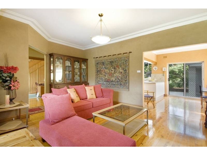 2 Harmston Avenue, Frenchs Forest NSW 2086