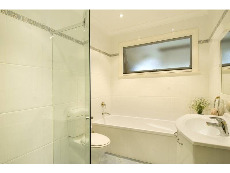 16 Munnumba Avenue, Belrose NSW 2085