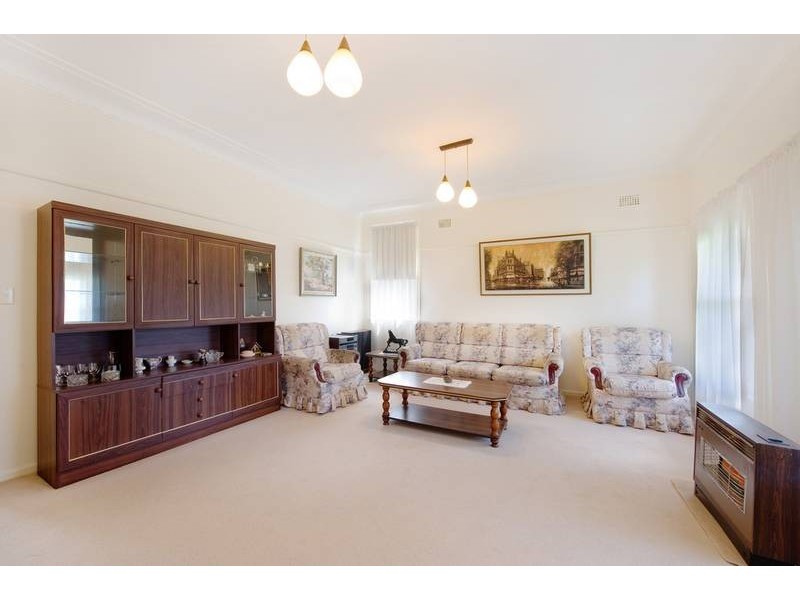 43 Karingal Crescent, Frenchs Forest NSW 2086