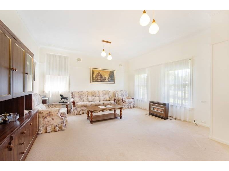 43 Karingal Crescent, Frenchs Forest NSW 2086
