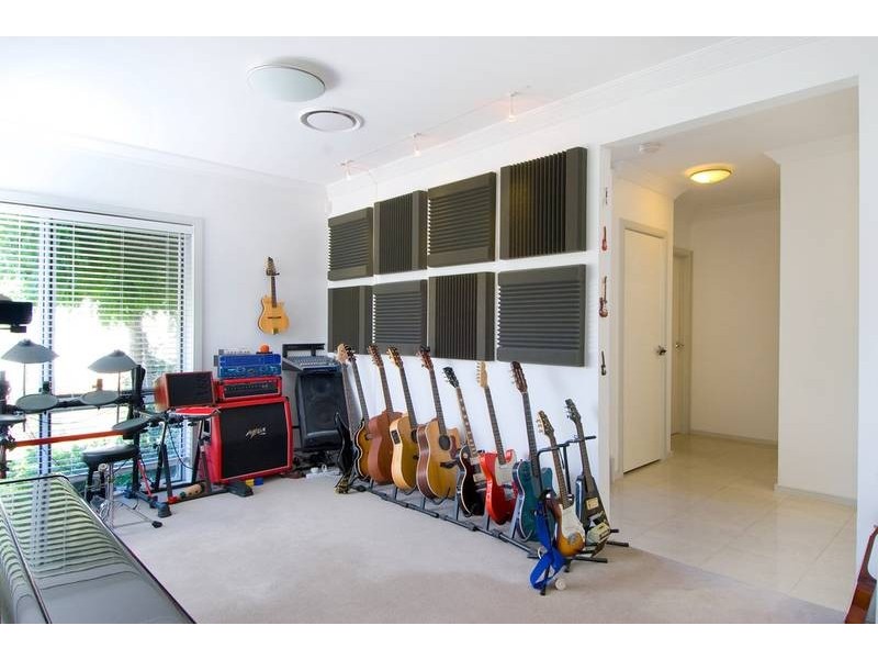 28 Seaview Parade, Belrose NSW 2085