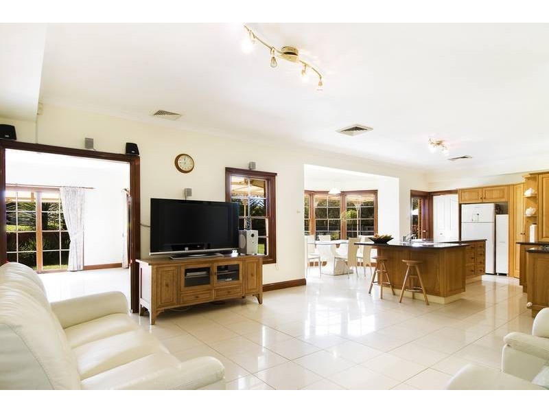 14 Noorong Avenue, Frenchs Forest NSW 2086