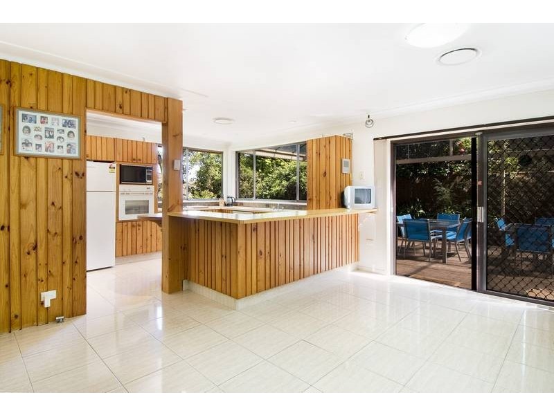 33 Angophora Crescent, Forestville NSW 2087