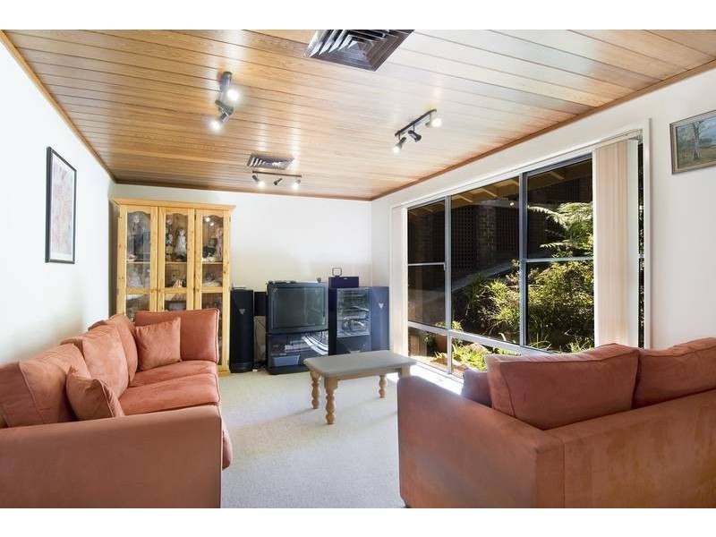 33 Angophora Crescent, Forestville NSW 2087