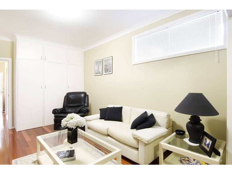 36 Deakin Street, Forestville NSW 2087