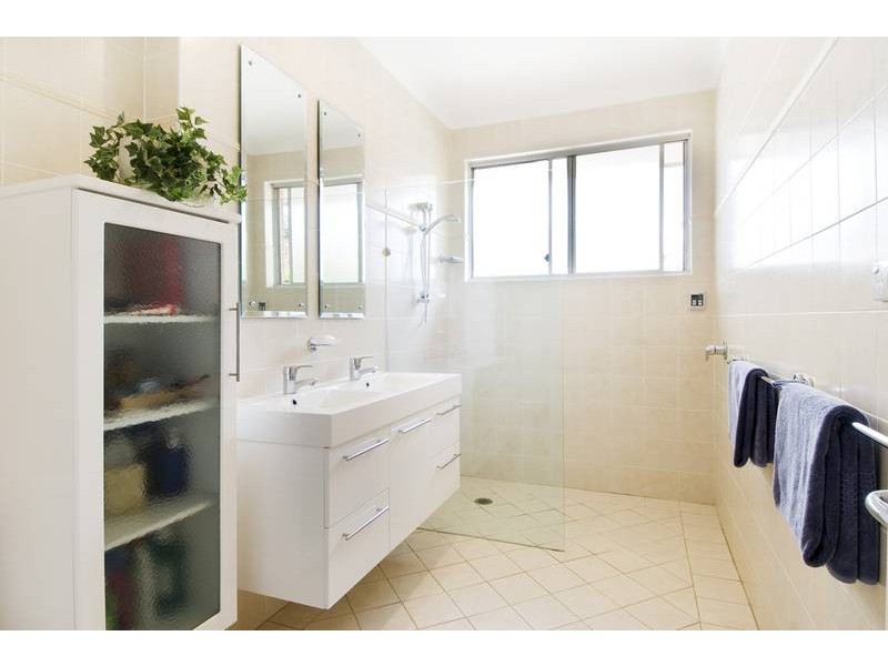 36 Deakin Street, Forestville NSW 2087