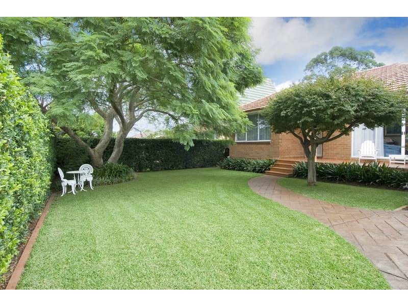 36 Deakin Street, Forestville NSW 2087