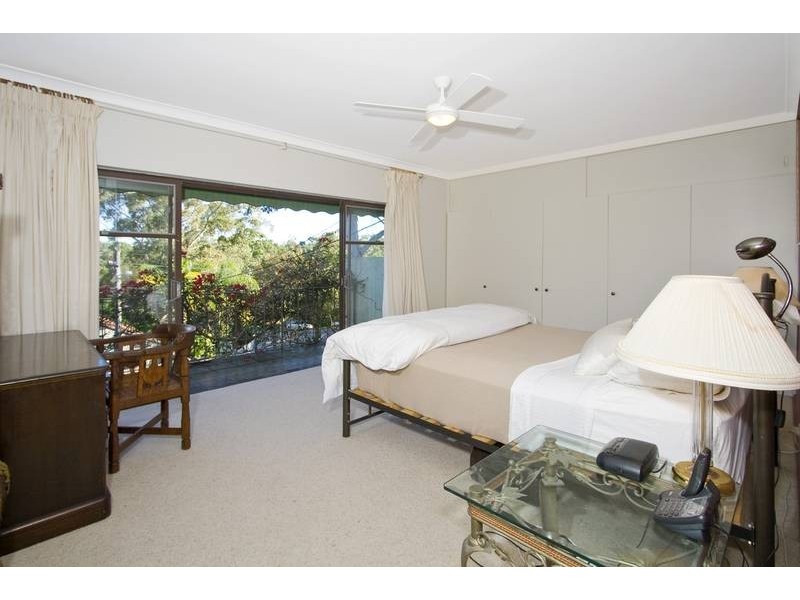 2 Glentrees Avenue, Forestville NSW 2087