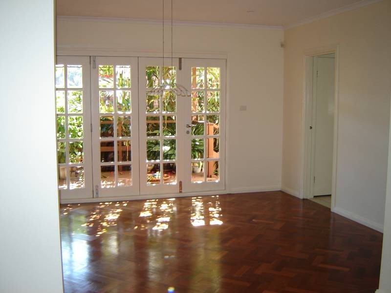 12 MRS MACQUARIE DRIVE, Frenchs Forest NSW 2086