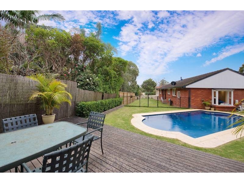 11 Castle Crescent, Belrose NSW 2085