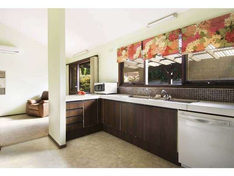 6 St Annes Close, Belrose NSW 2085