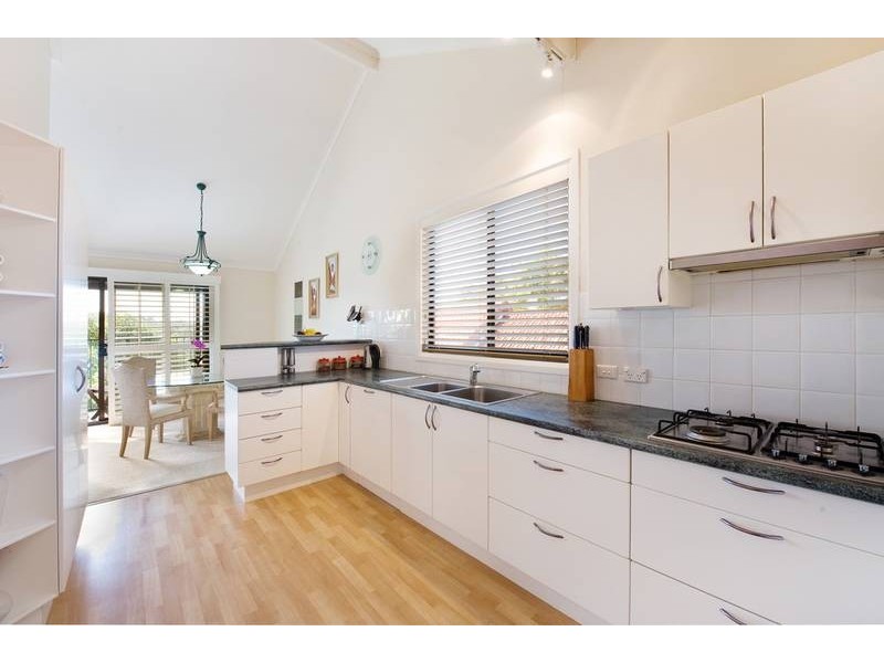 10 Moresby Place, Allambie Heights NSW 2100