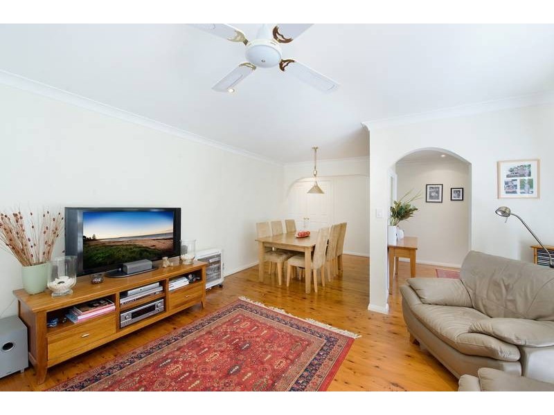 25 Roselands Avenue, Frenchs Forest NSW 2086
