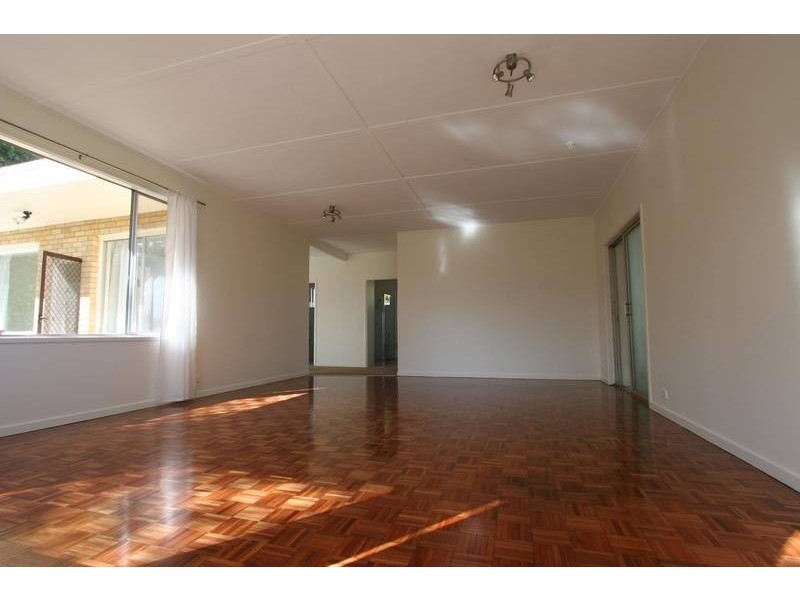 3 WALLINA CLOSE, Belrose NSW 2085