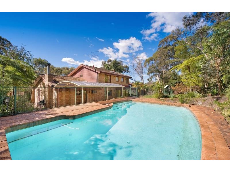 15 Halloran Avenue, Davidson NSW 2085