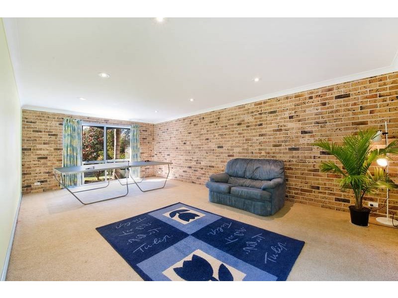 15 Halloran Avenue, Davidson NSW 2085