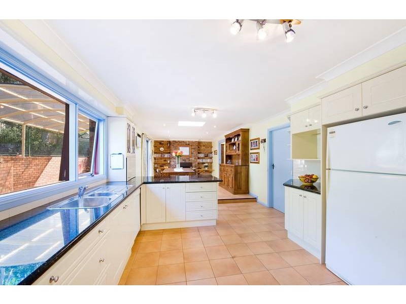 15 Halloran Avenue, Davidson NSW 2085