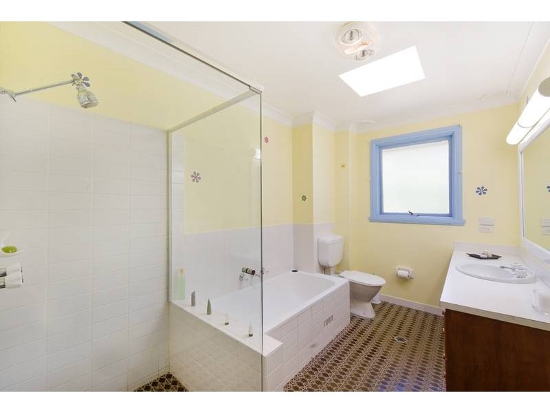 15 Halloran Avenue, Davidson NSW 2085