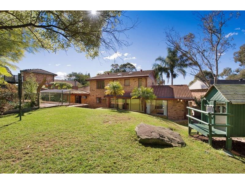 15 Halloran Avenue, Davidson NSW 2085