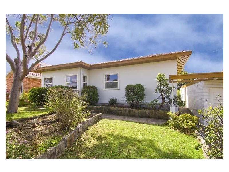 5 THE LEE, Middle Cove NSW 2068