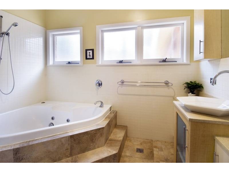 10 Bowman Avenue, Frenchs Forest NSW 2086