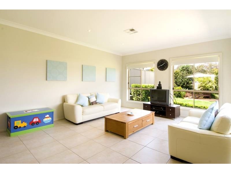 17 Simpson Street, Belrose NSW 2085