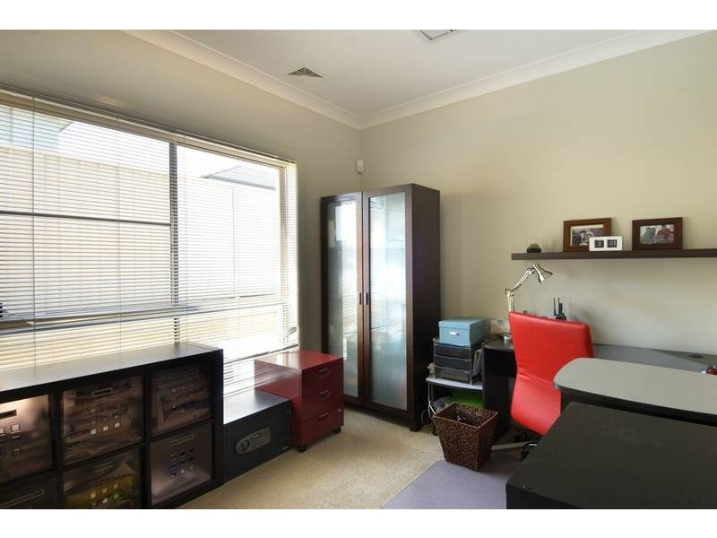 17 Simpson Street, Belrose NSW 2085