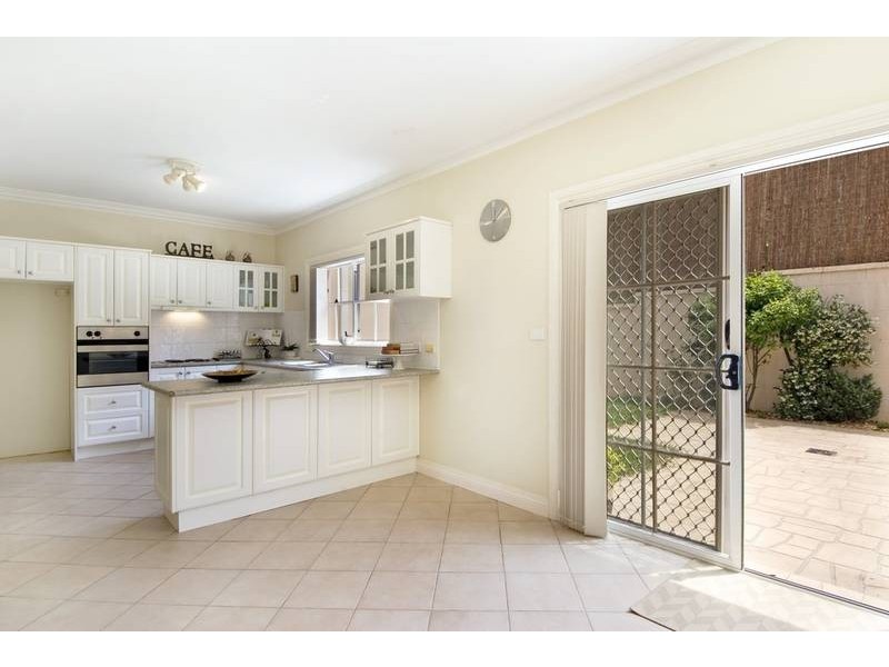 8B Marcus Place, Frenchs Forest NSW 2086