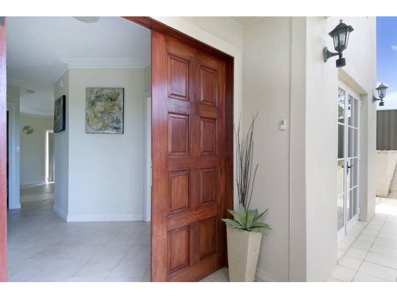 8B Marcus Place, Frenchs Forest NSW 2086