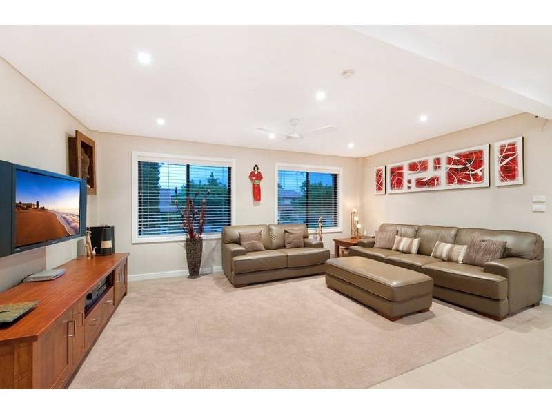 16 Woolrych Crescent, Davidson NSW 2085