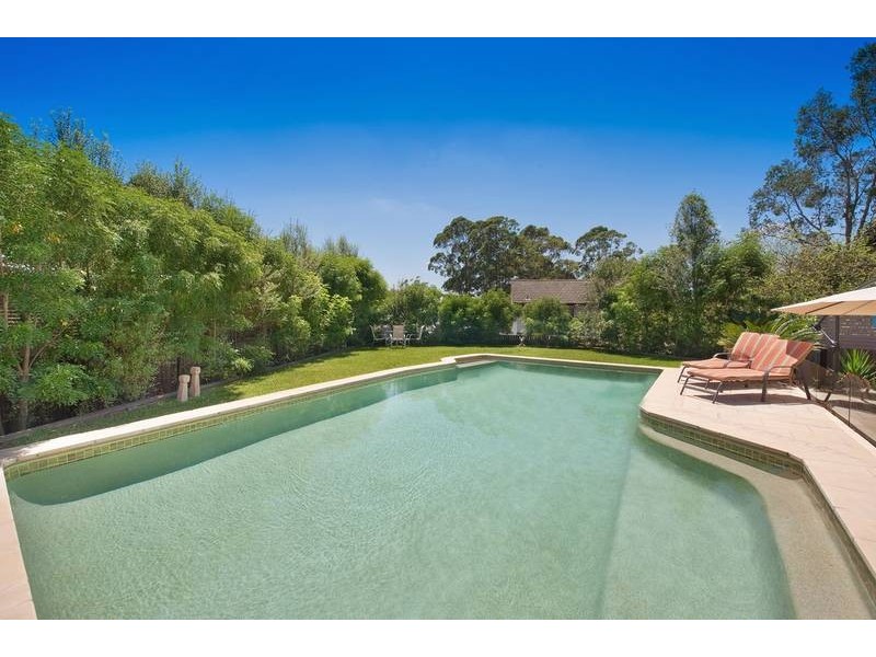 16 Woolrych Crescent, Davidson NSW 2085