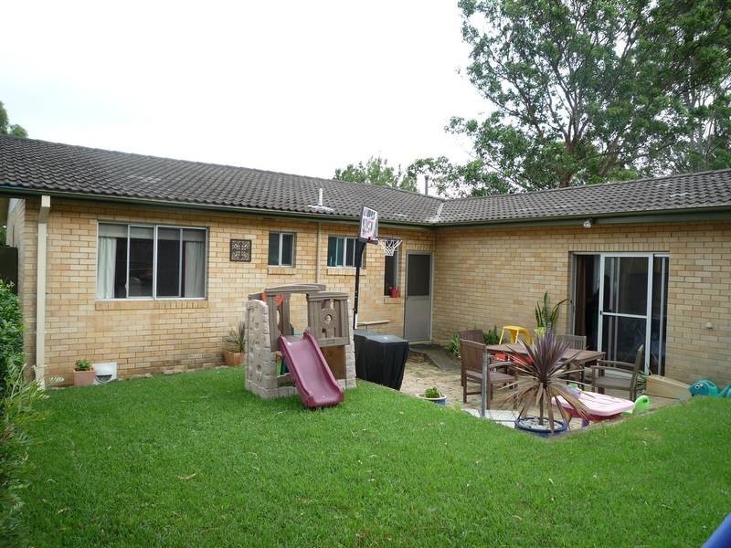 4 Hampden Street, Belrose NSW 2085