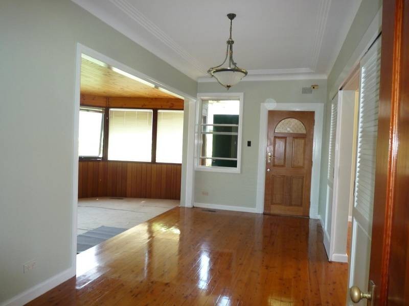 24 Grace Avenue, Frenchs Forest NSW 2086