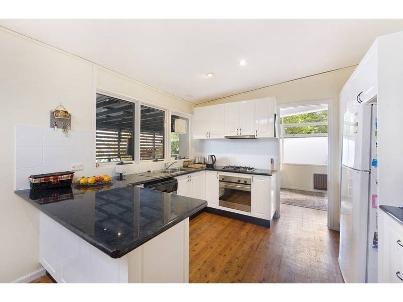 25 Angophora Crescent, Forestville NSW 2087