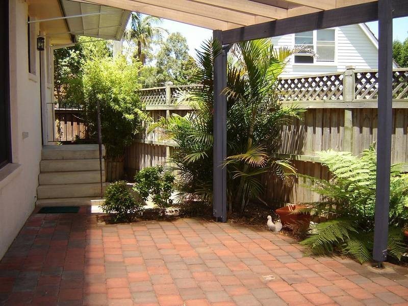 11 NERIDAH AVENUE, Belrose NSW 2085