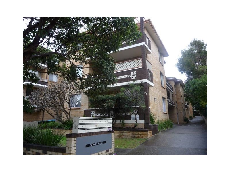 11/99 PACIFIC PARADE, Dee Why NSW 2099