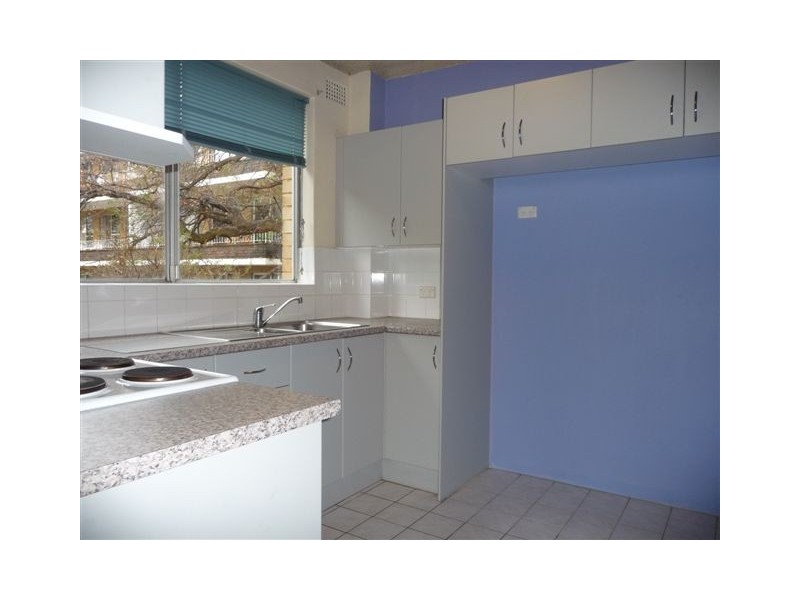 11/99 PACIFIC PARADE, Dee Why NSW 2099