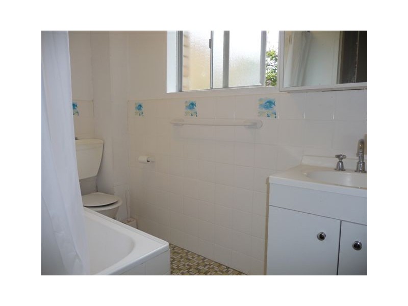 11/99 PACIFIC PARADE, Dee Why NSW 2099