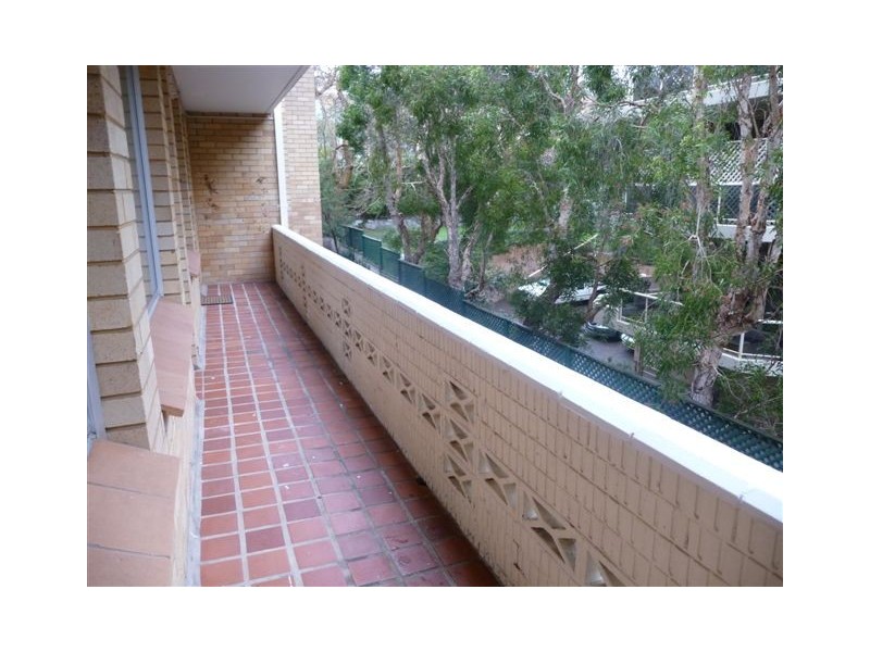 11/99 PACIFIC PARADE, Dee Why NSW 2099