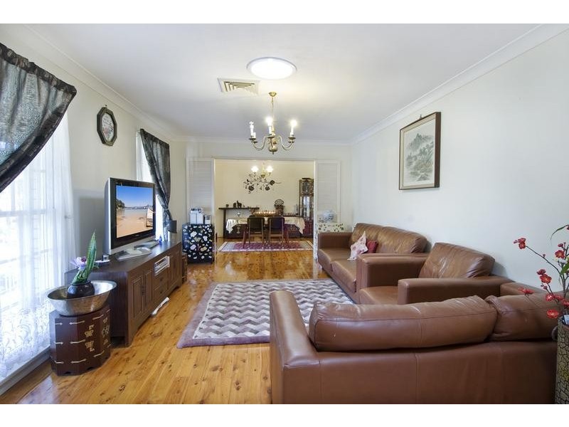 10 Birinta Street, Narraweena NSW 2099
