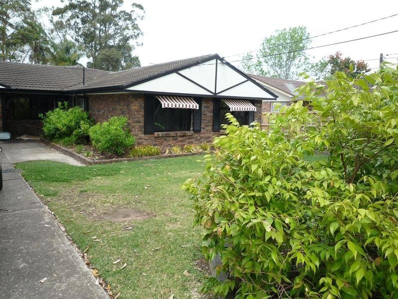 4 CURRAGUNDI AVENUE, Belrose NSW 2085