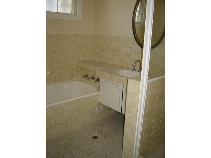 11 ARANDA DRIVE, Frenchs Forest NSW 2086