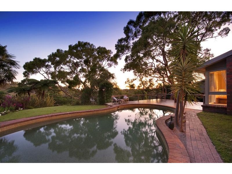 12 Chesterman Crescent, Davidson NSW 2085