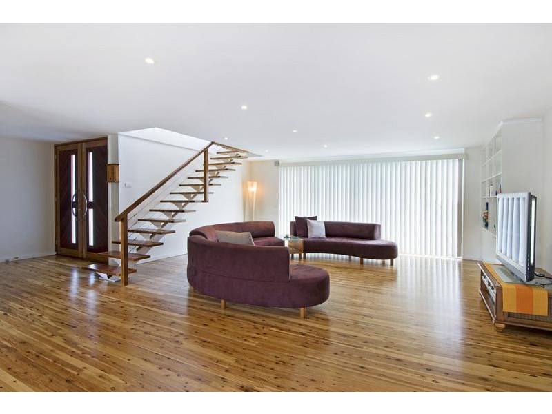 11 Alt Crescent, Davidson NSW 2085