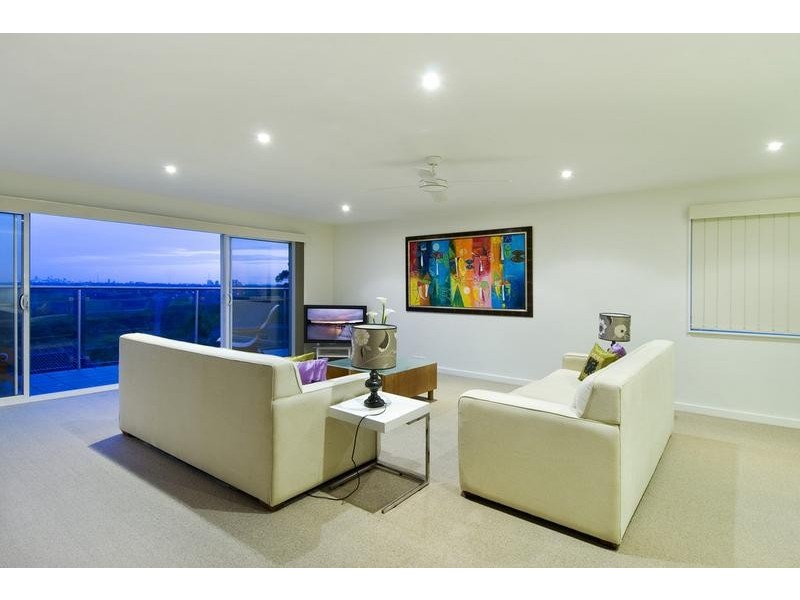 11 Alt Crescent, Davidson NSW 2085