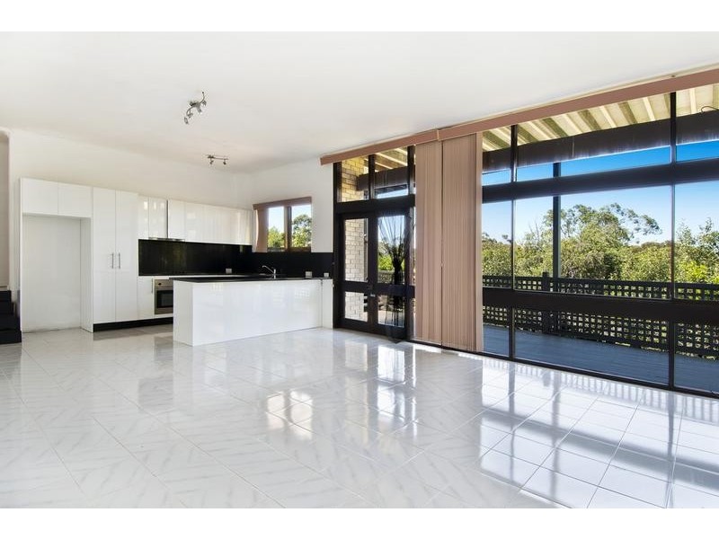 13a Aranda Drive, Frenchs Forest NSW 2086