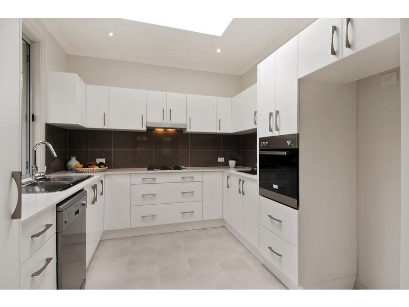 2/80 Prince Charles Road, Frenchs Forest NSW 2086