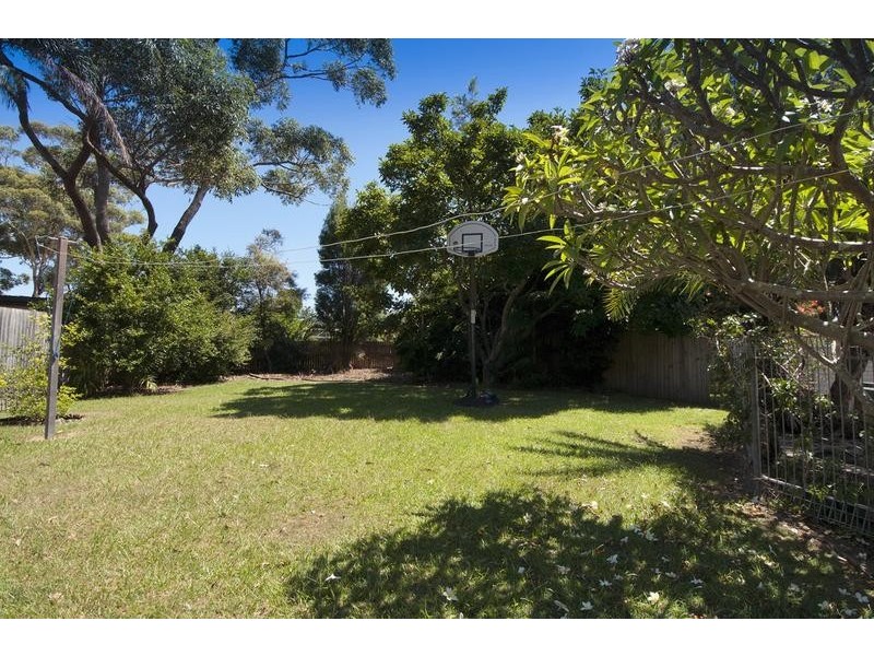 18 Pound Avenue, Frenchs Forest NSW 2086
